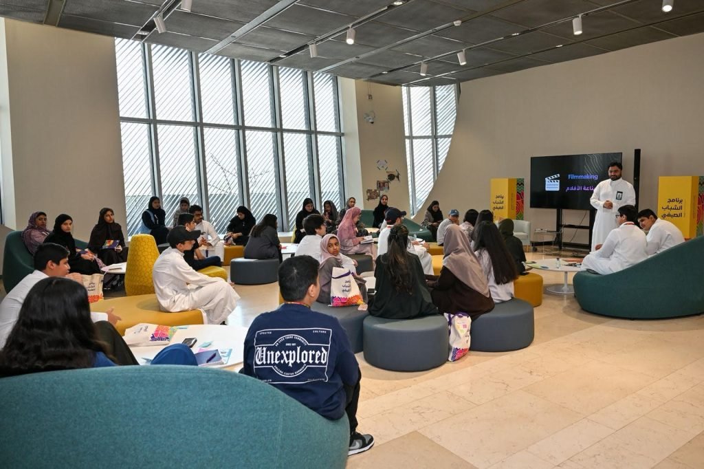 فتح باب التسجيل في برنامج الشباب الصيفي