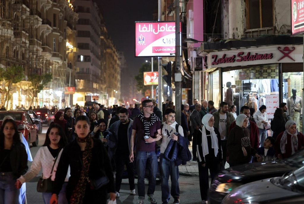 مصر ترفع الحد الأدنى للأجور إلى 8 آلاف جنيه شهرياً