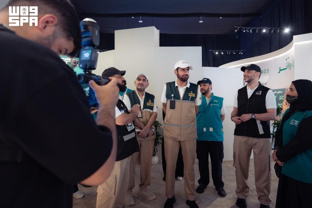 وزير الحج والعمرة يقف على الجاهزية التشغيلية لمشروع الأضاحي ويلتقي عددًا من الوزراء المعنيين بشؤون الحج
