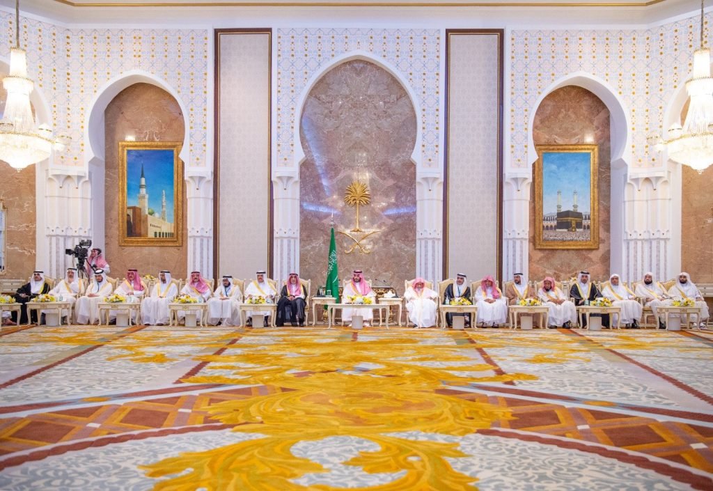 ولي العهد يستقبل في الديوان الملكي بقصر منى المهنئين بعيد الأضحى المبارك