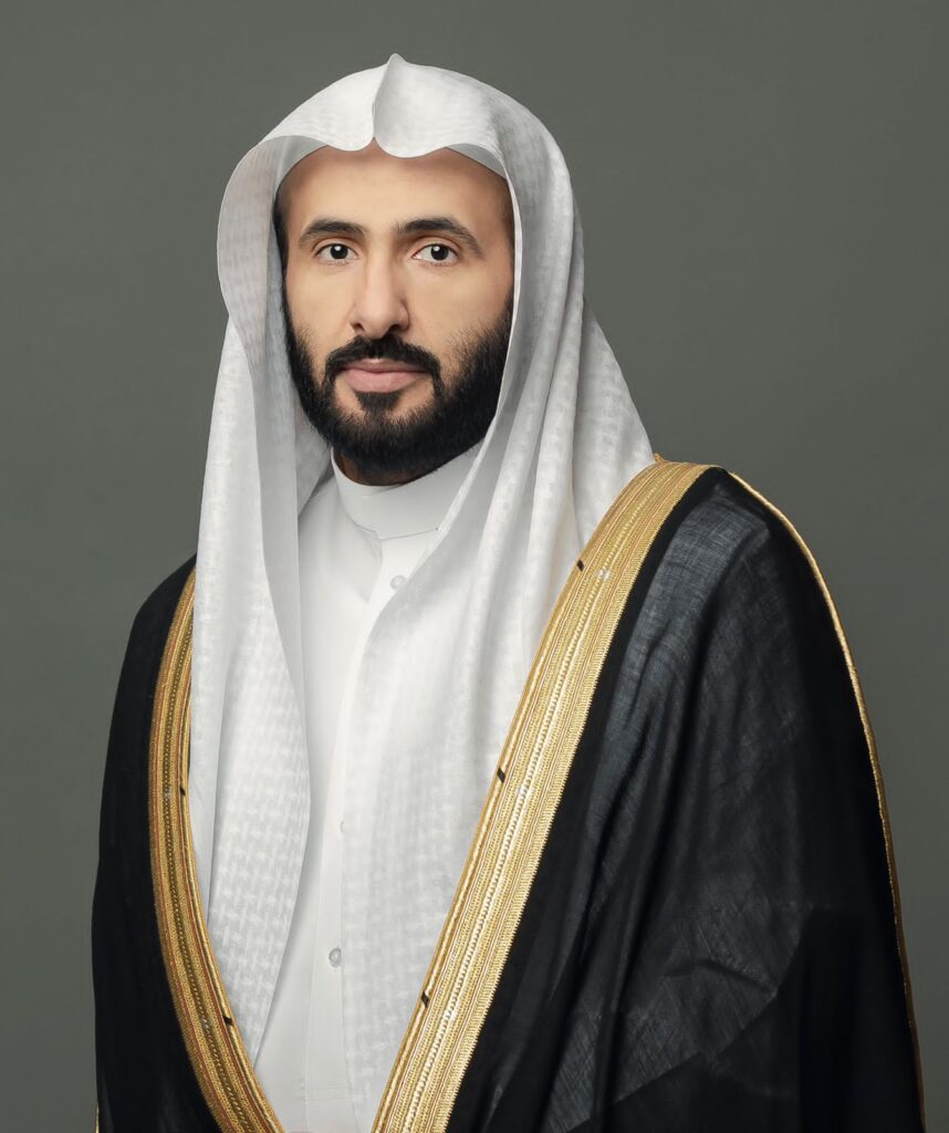 وزير العدل يرعى حفل خريجي دبلوم القانونية الخميس المقبل