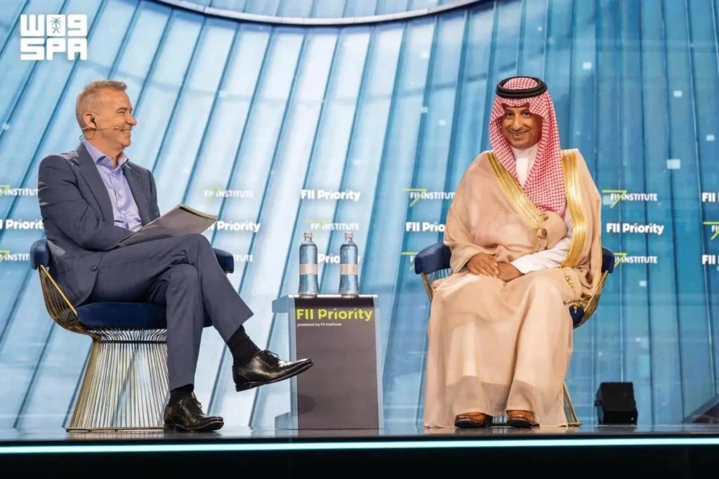 الخطيب يستعرض في روما نجاح التحول السياحي بالمملكة